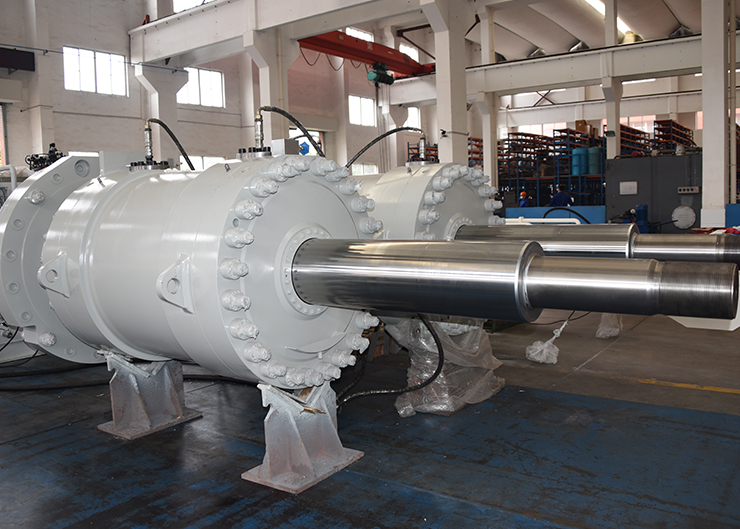 白鶴灘電站水輪機接力器，單機容量100萬千瓦